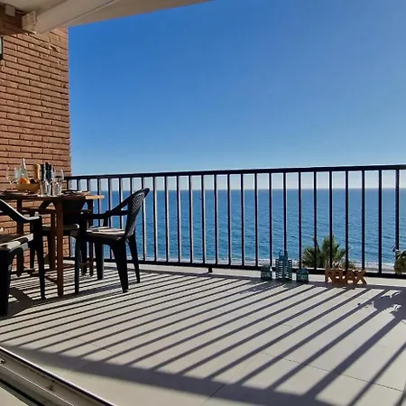 Apartament & Quite 2bdr Beachfront Fuengirola