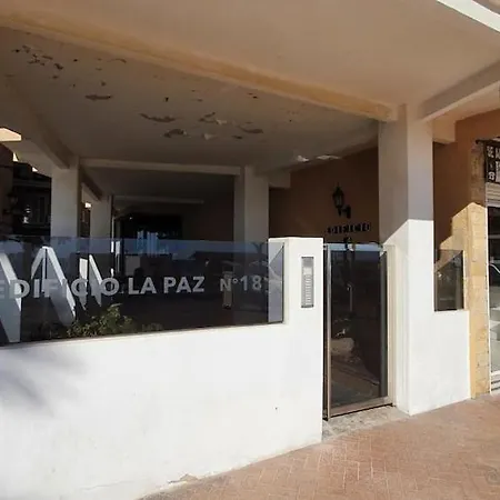 & Quite 2bdr Beachfront