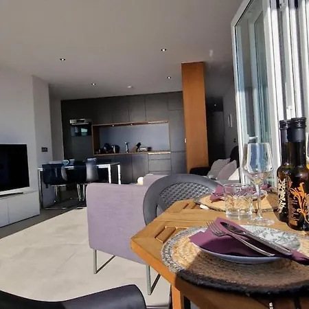 & Quite 2bdr Beachfront Fuengirola