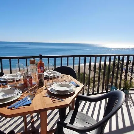 & Quite 2bdr Beachfront Appartement Fuengirola