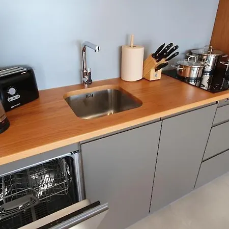 & Quite 2bdr Beachfront *